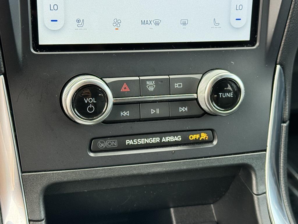 used 2024 Ford Edge car, priced at $27,988