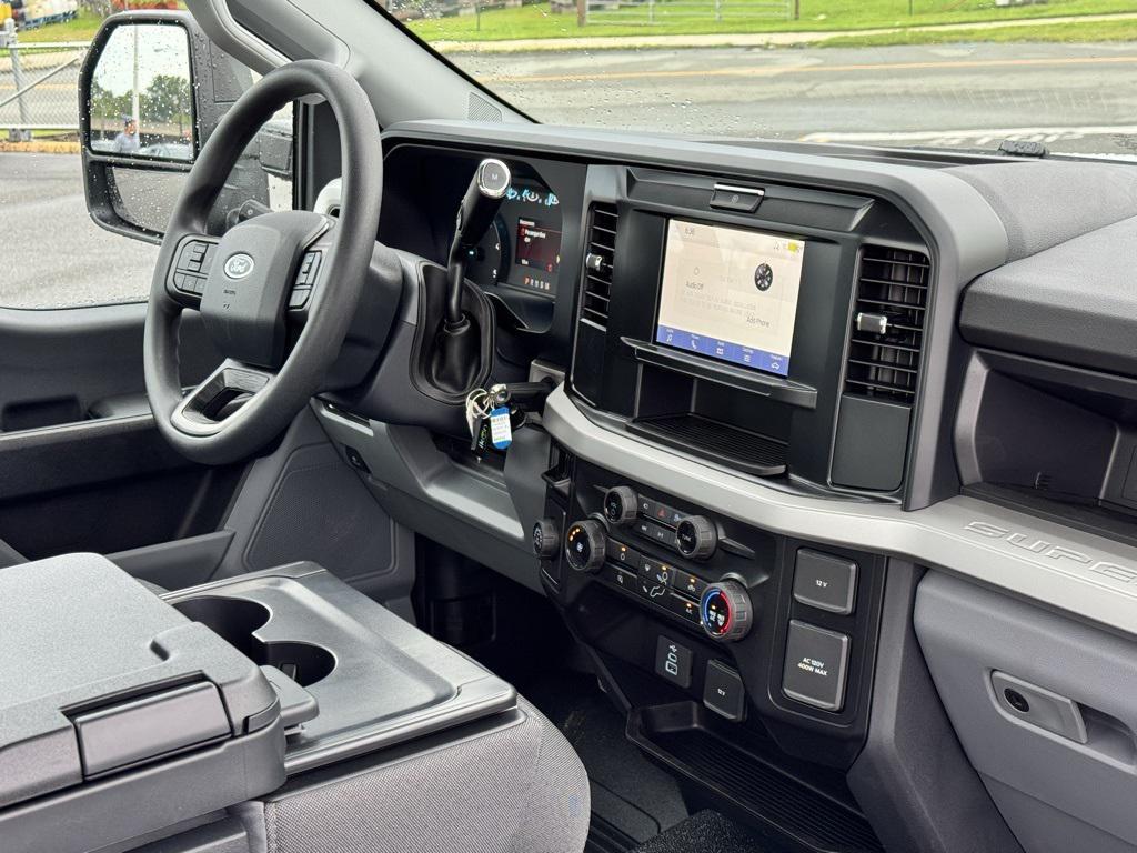 new 2025 Ford F-350 car, priced at $57,150