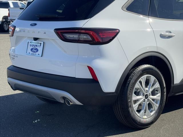 new 2025 Ford Escape car, priced at $29,480