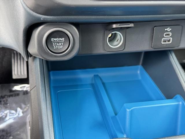 new 2025 Ford Maverick car, priced at $31,352