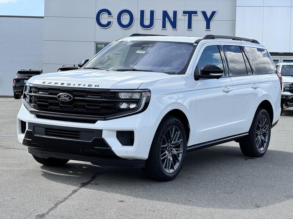 new 2025 Ford Expedition car, priced at $84,900
