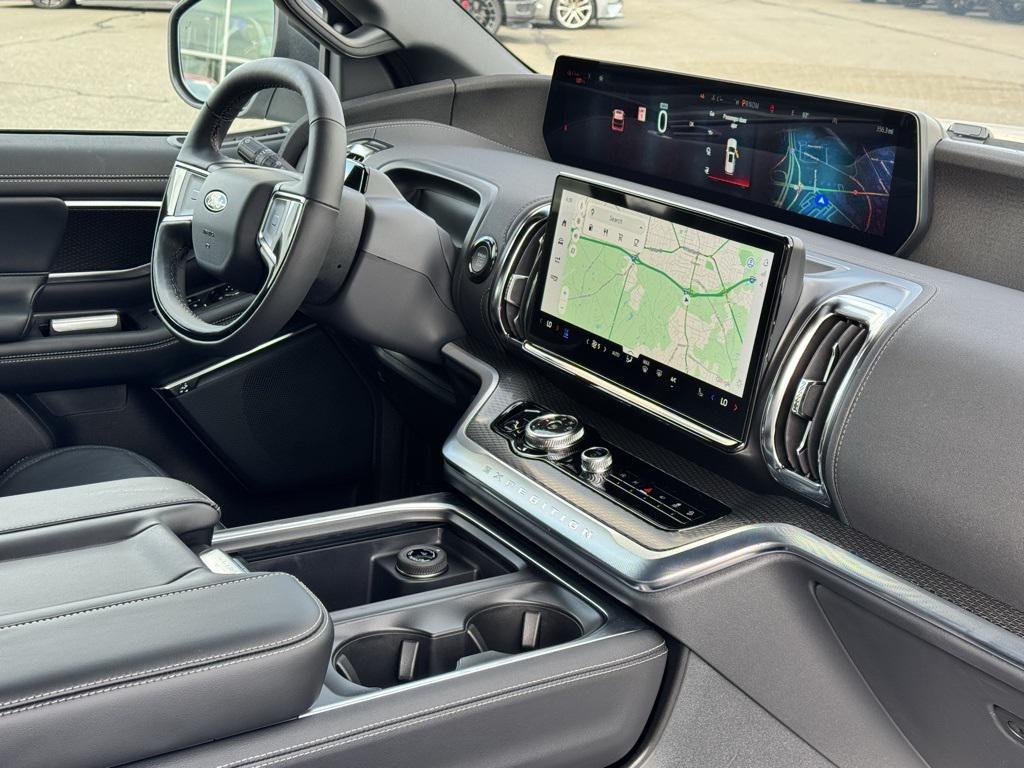 new 2025 Ford Expedition car, priced at $84,900