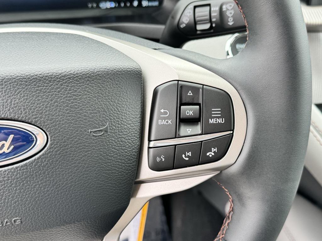 new 2025 Ford Explorer car, priced at $49,975