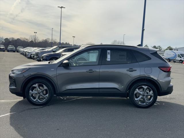 new 2025 Ford Escape car, priced at $30,475