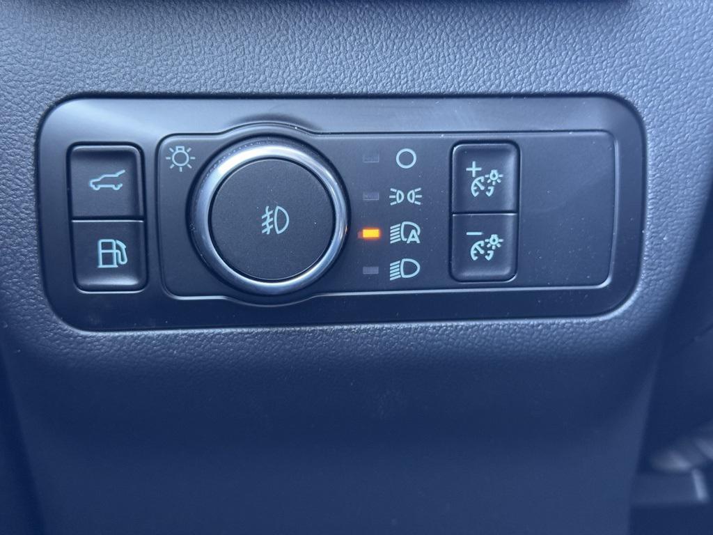new 2025 Ford Escape PHEV car, priced at $39,000