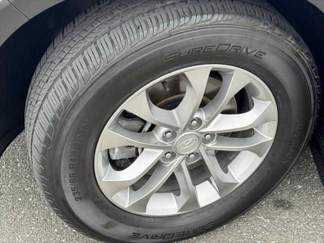 used 2019 Hyundai Santa Fe car, priced at $18,995
