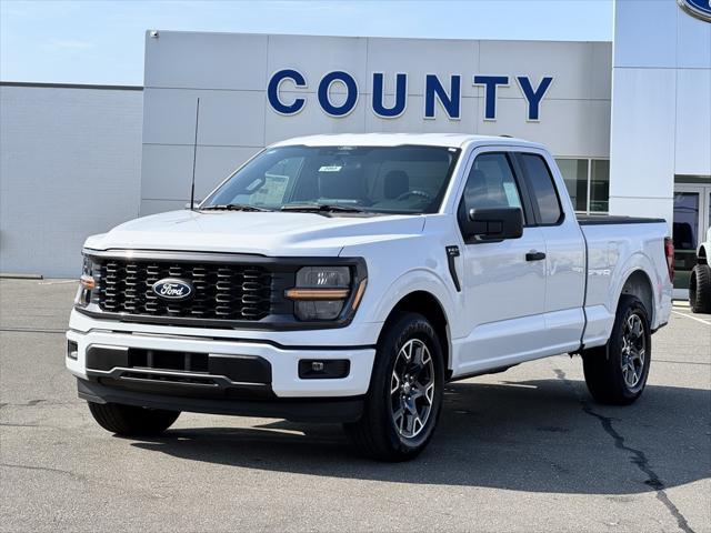 new 2025 Ford F-150 car, priced at $42,370