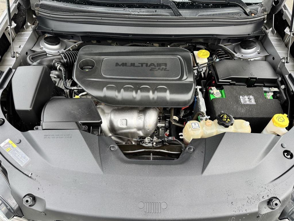 used 2021 Jeep Cherokee car, priced at $18,998