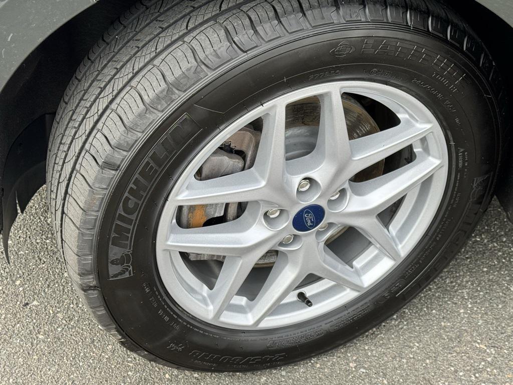 used 2022 Ford Edge car, priced at $24,998