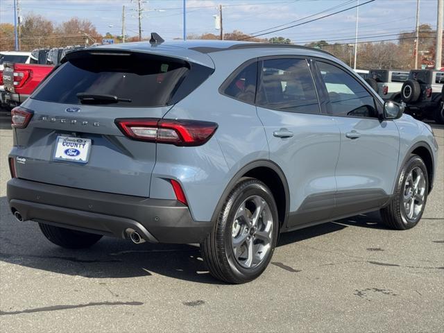 new 2025 Ford Escape car, priced at $30,475