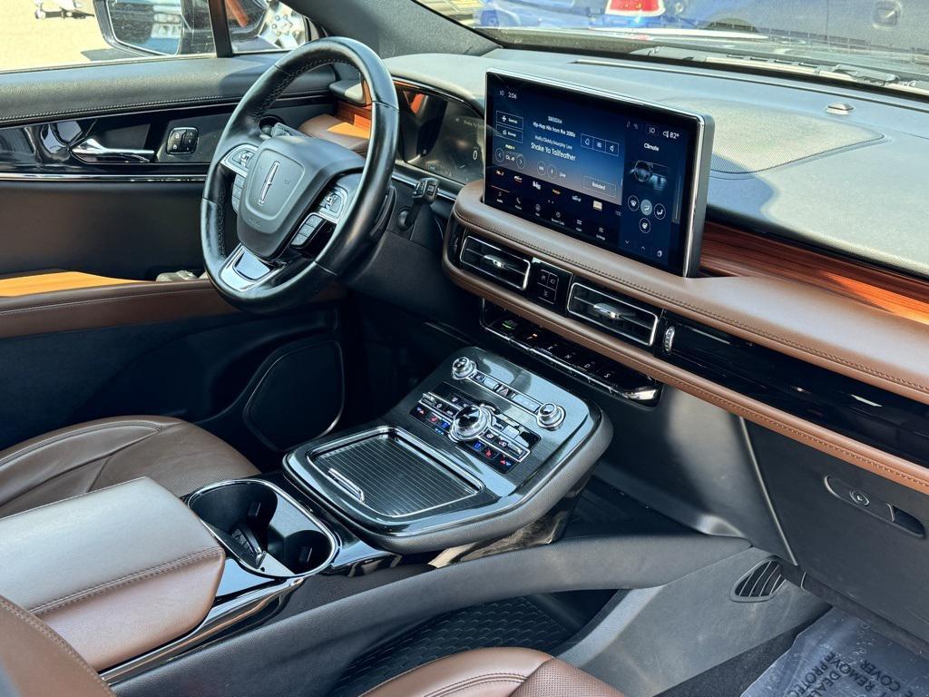 used 2022 Lincoln Nautilus car, priced at $33,155