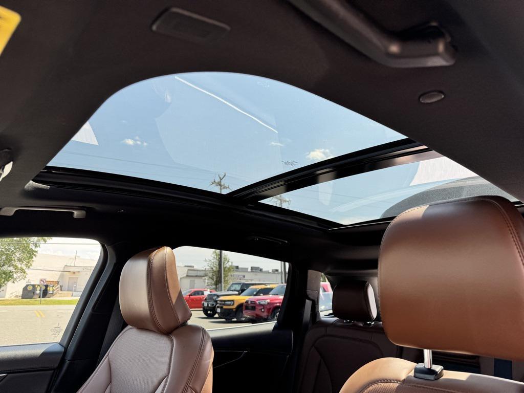 used 2022 Lincoln Nautilus car, priced at $33,155