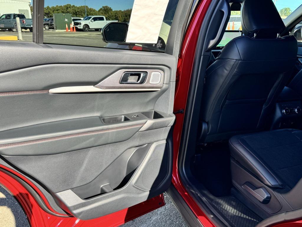 new 2025 Ford Explorer car, priced at $58,910