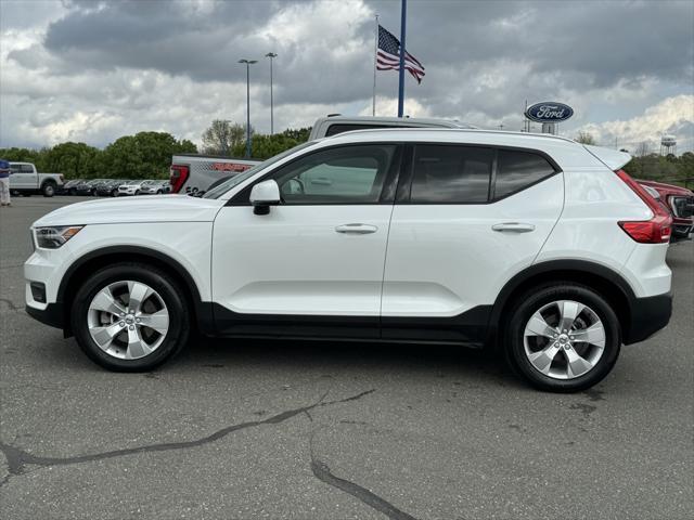 used 2021 Volvo XC40 car, priced at $22,294