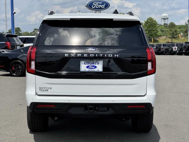 new 2025 Ford Expedition car, priced at $64,191