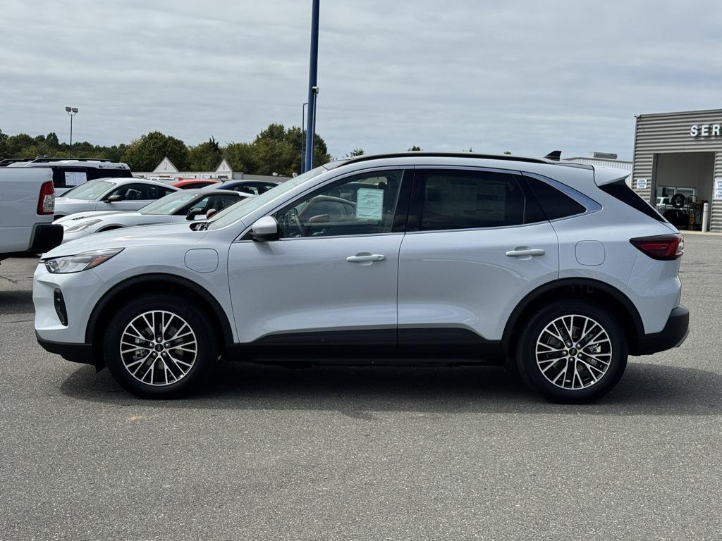 new 2025 Ford Escape PHEV car, priced at $39,690