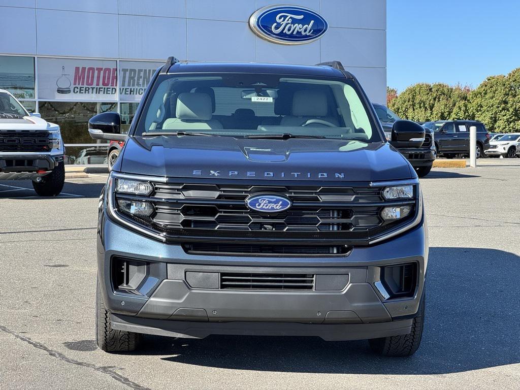 new 2025 Ford Expedition Max car, priced at $74,500
