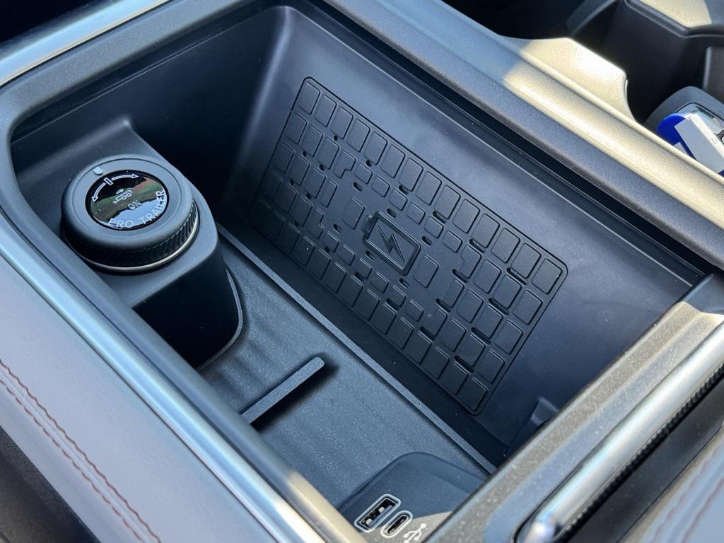 new 2025 Ford Expedition Max car, priced at $74,500