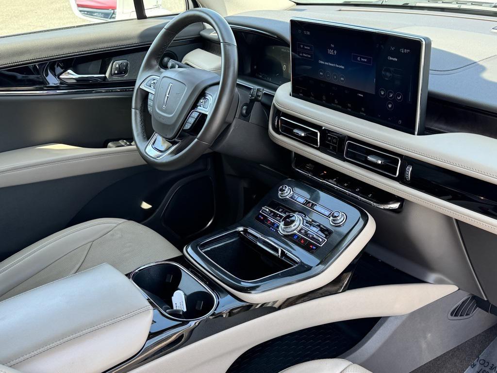 used 2022 Lincoln Nautilus car, priced at $28,848