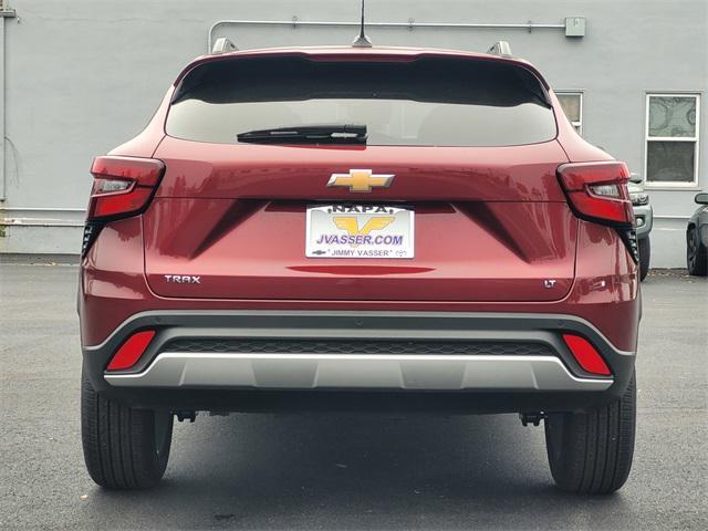 new 2025 Chevrolet Trax car, priced at $23,985