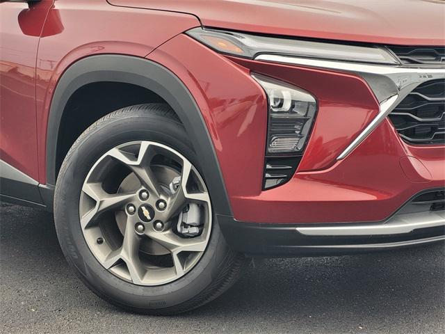 new 2025 Chevrolet Trax car, priced at $23,985