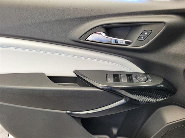 new 2025 Chevrolet Trax car, priced at $22,595