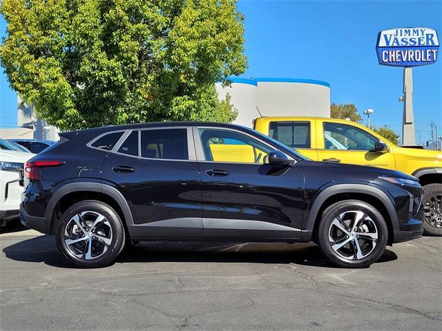 new 2025 Chevrolet Trax car, priced at $23,790