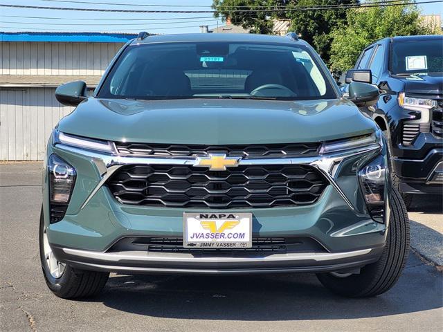 new 2025 Chevrolet Trax car, priced at $23,490