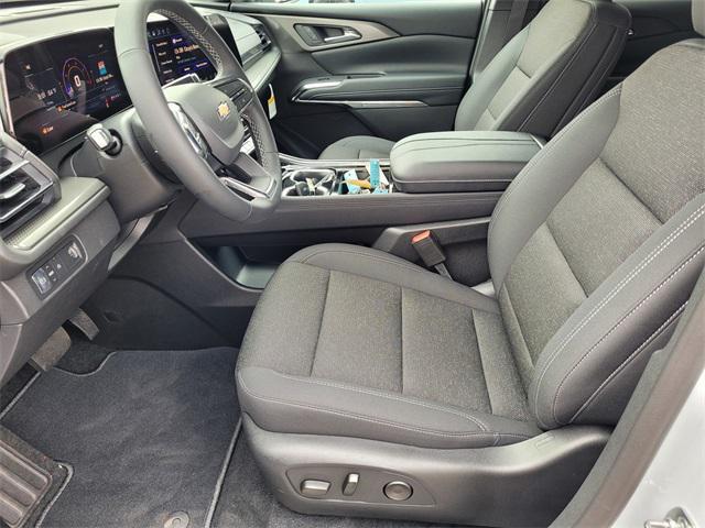 new 2026 Chevrolet Traverse car, priced at $43,190