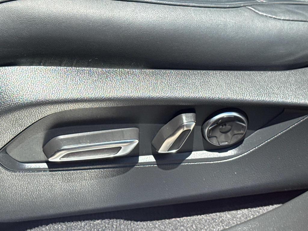 used 2023 Acura RDX car, priced at $35,800