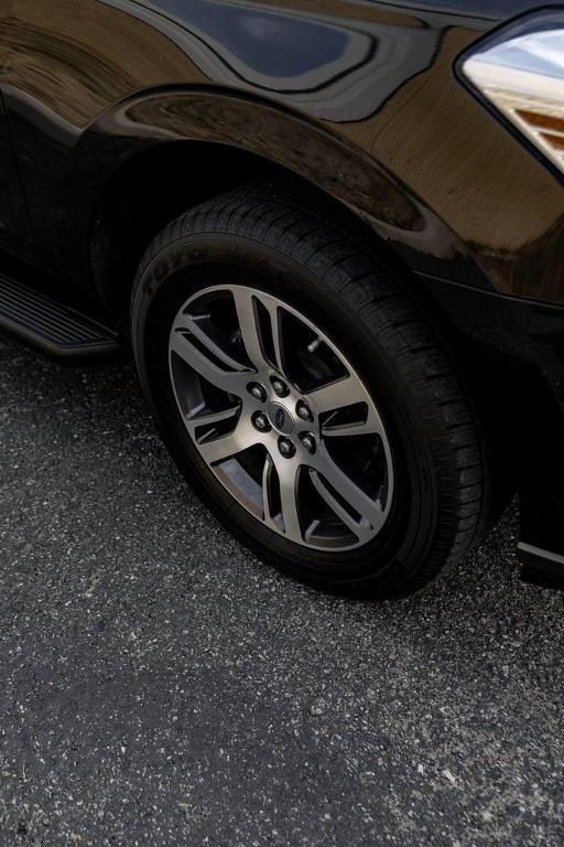 used 2024 Ford Expedition car, priced at $55,000