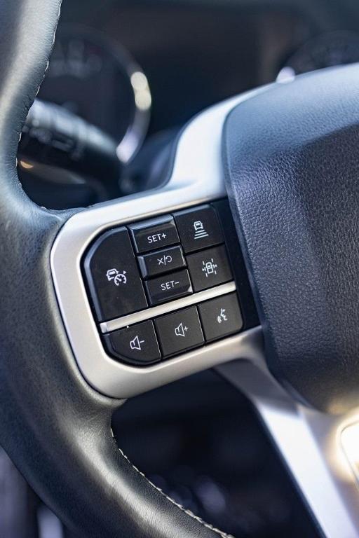 used 2024 Ford Expedition car, priced at $54,300