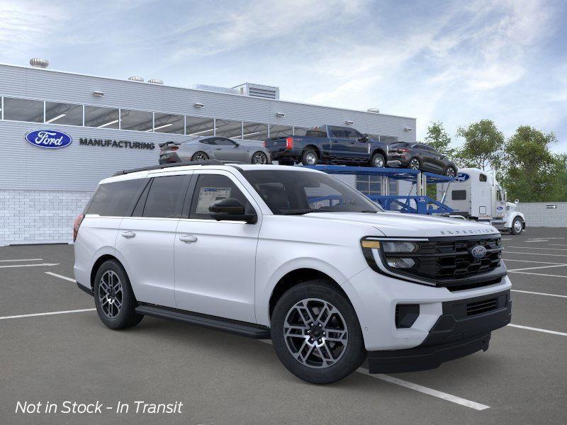 new 2025 Ford Expedition car, priced at $68,730