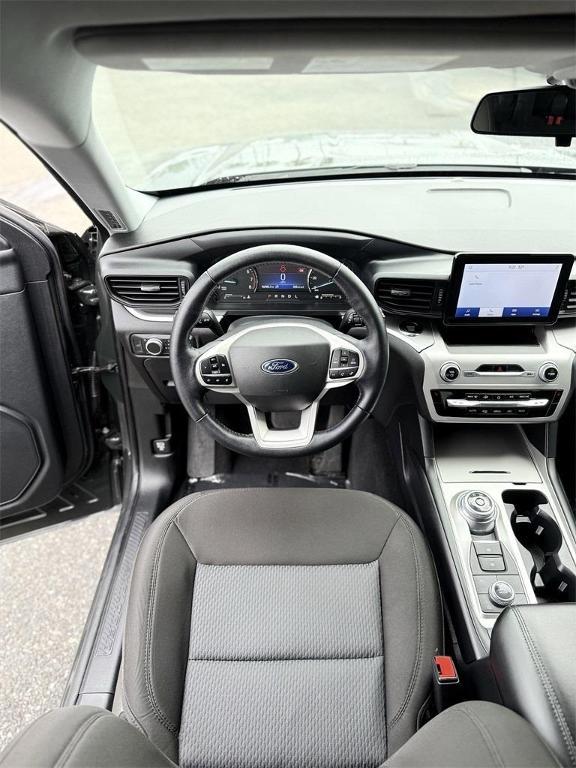 used 2022 Ford Explorer car, priced at $29,300