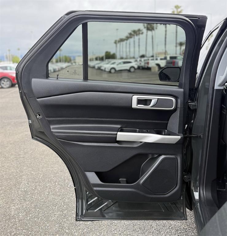 used 2022 Ford Explorer car, priced at $29,300