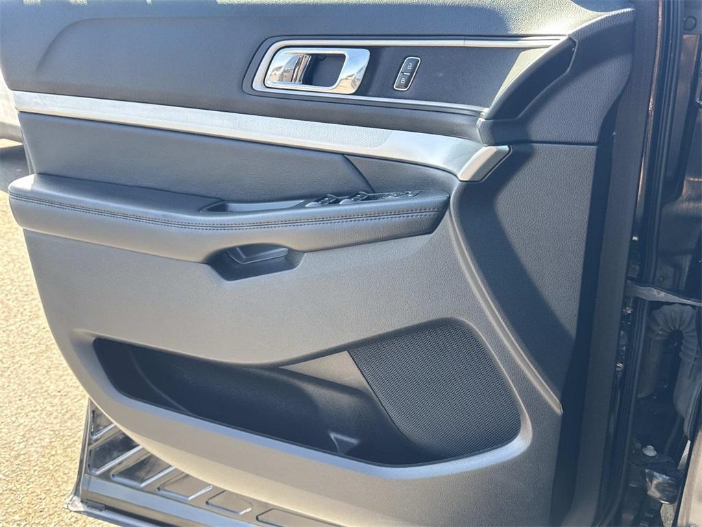 used 2016 Ford Explorer car, priced at $11,900