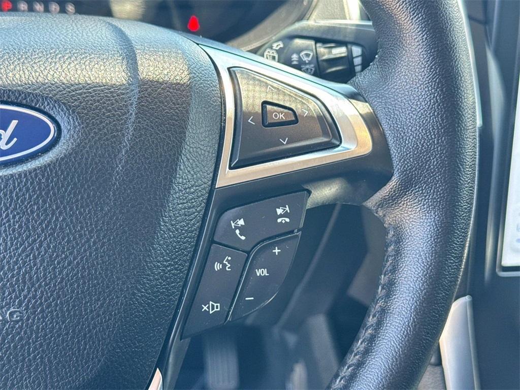 used 2022 Ford Edge car, priced at $18,800