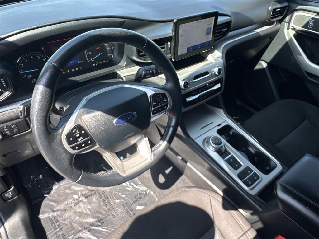used 2022 Ford Explorer car, priced at $27,000