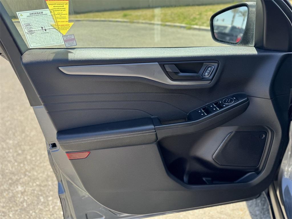 used 2024 Ford Escape car, priced at $22,300