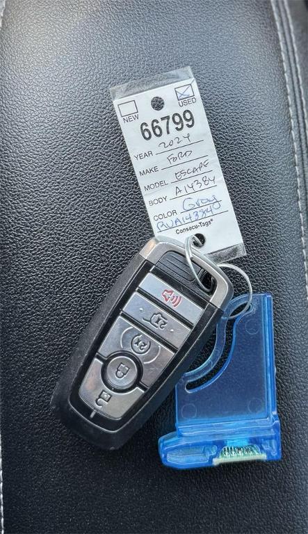 used 2024 Ford Escape car, priced at $21,800