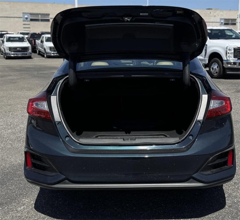 used 2020 Honda Clarity Plug-In Hybrid car, priced at $22,000
