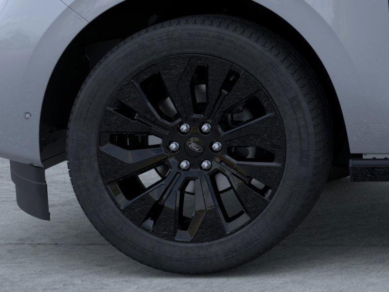 new 2025 Ford Expedition car, priced at $81,510