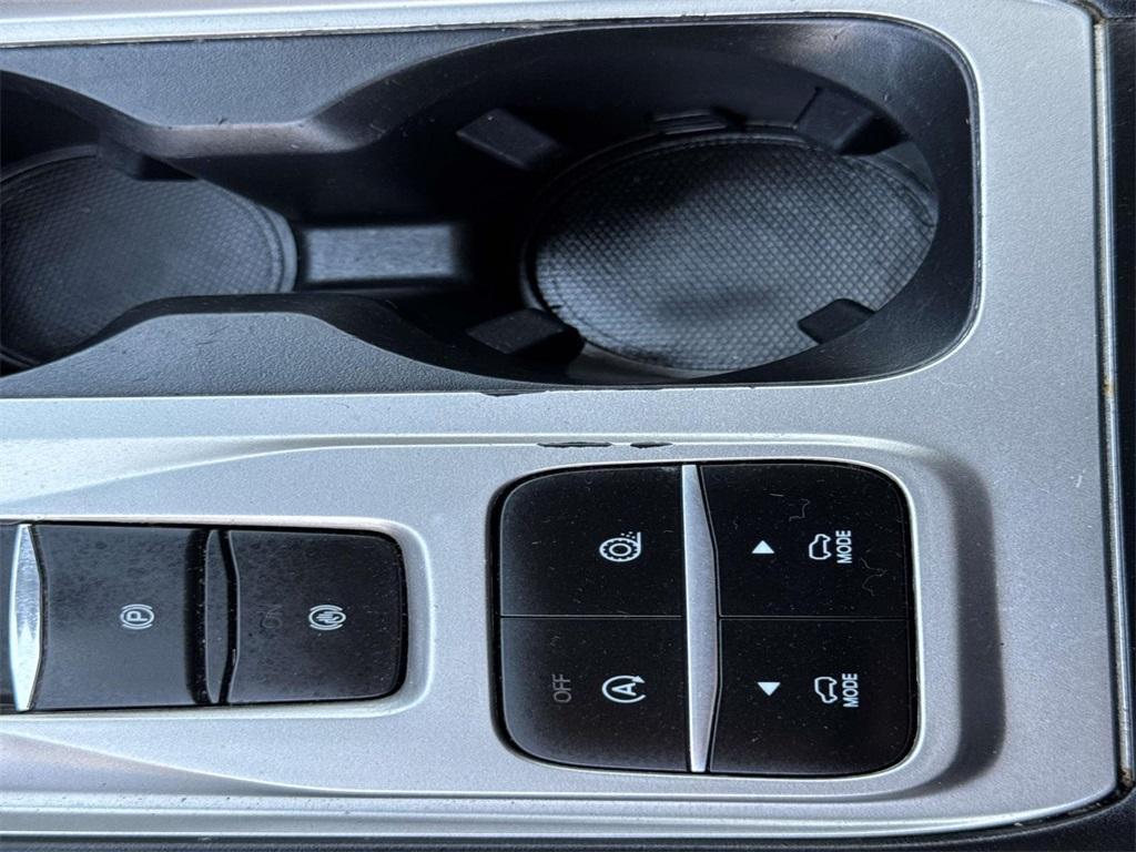 used 2020 Ford Explorer car, priced at $20,900