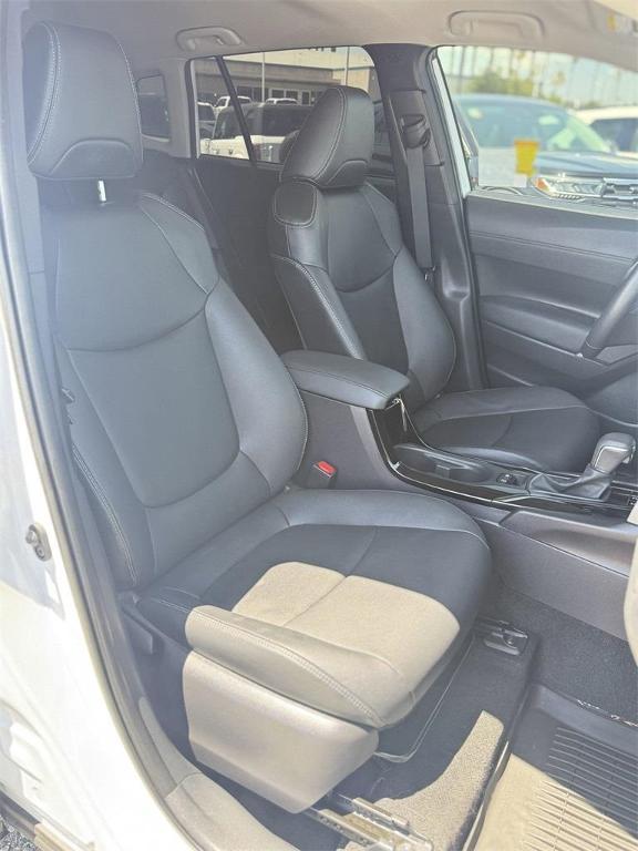 used 2022 Toyota Corolla Cross car, priced at $26,200