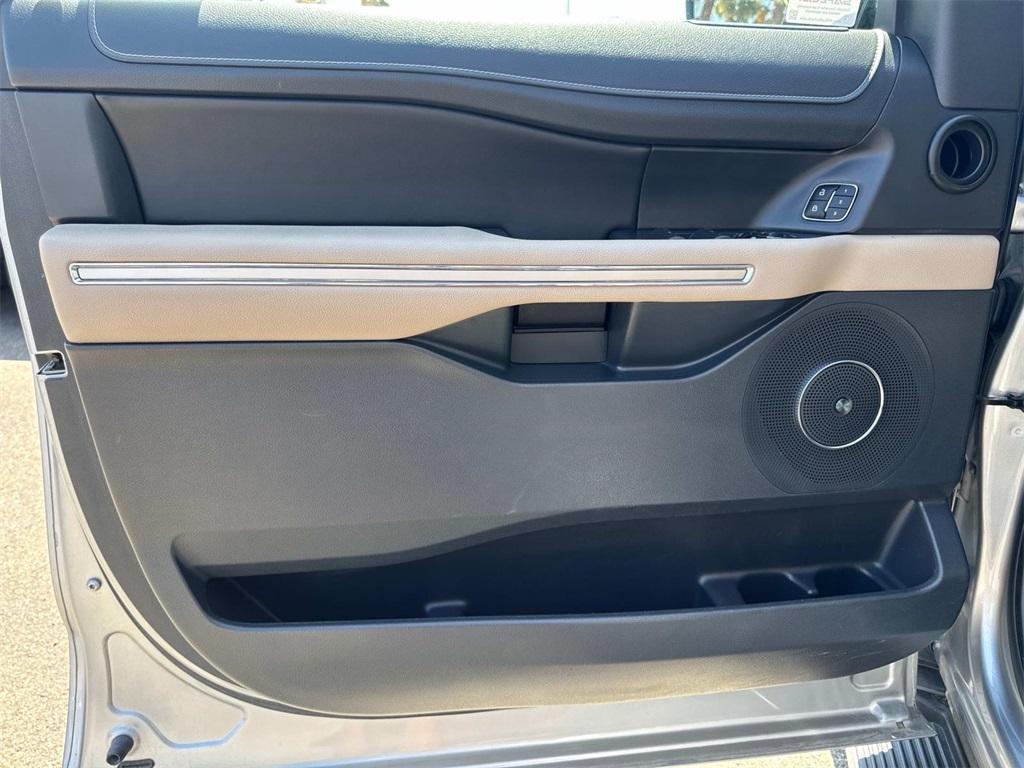 used 2023 Ford Expedition car, priced at $43,800