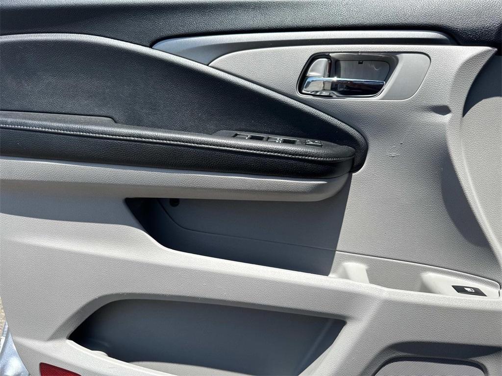 used 2019 Honda Pilot car, priced at $18,700