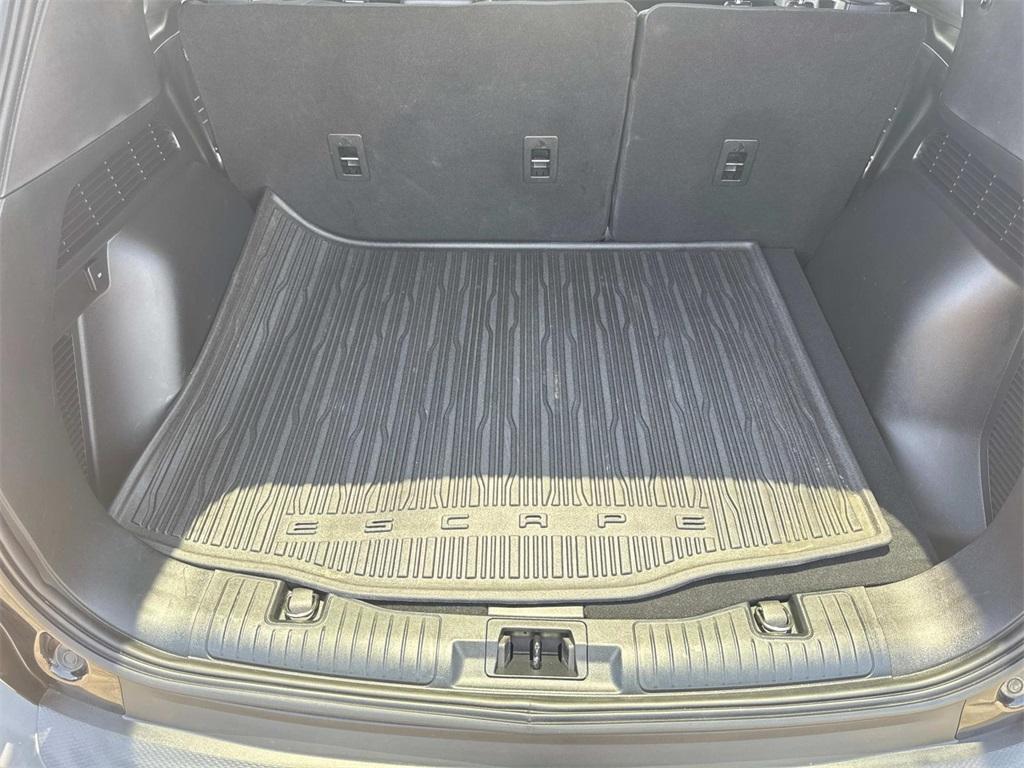 used 2022 Ford Escape car, priced at $20,000