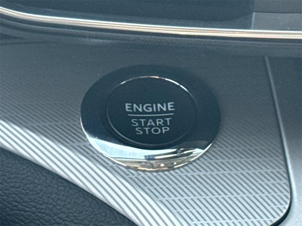 used 2022 Ford Explorer car, priced at $27,000