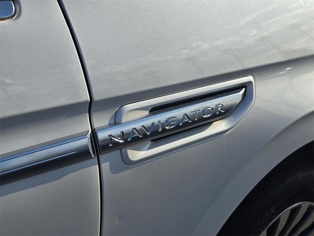 used 2019 Lincoln Navigator car, priced at $35,900