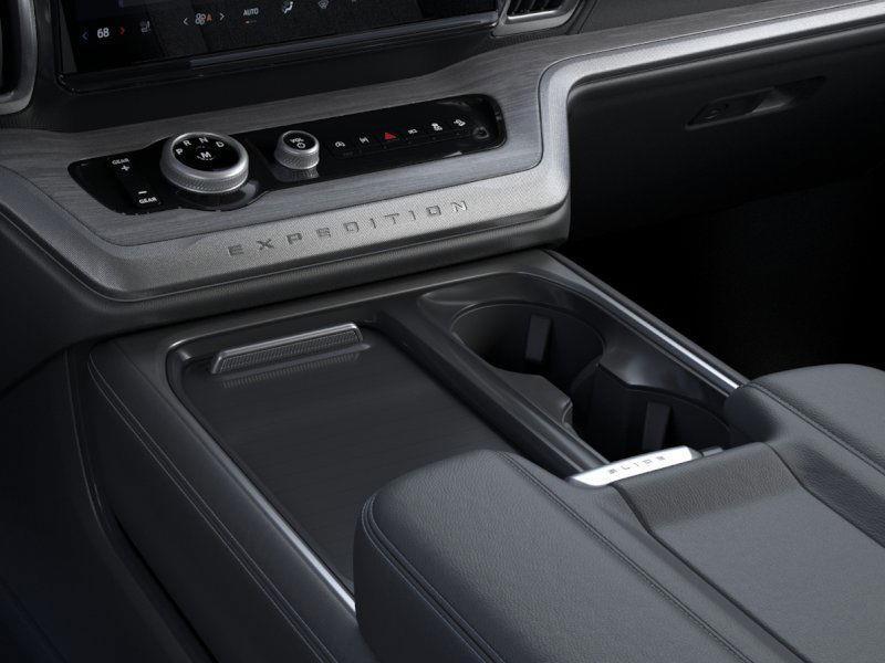 new 2025 Ford Expedition car, priced at $77,940